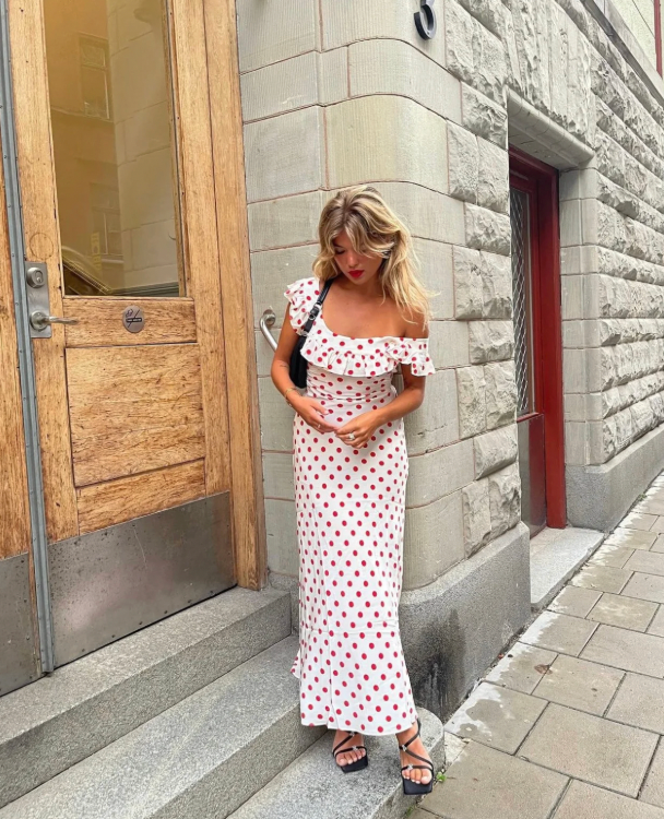 Claudia Maxi